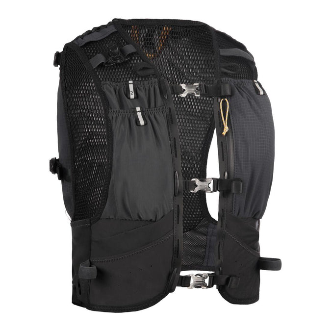 Mochila de ultra trail running de 15 L mixta negra con bolsa de agua d Decathlon Panama