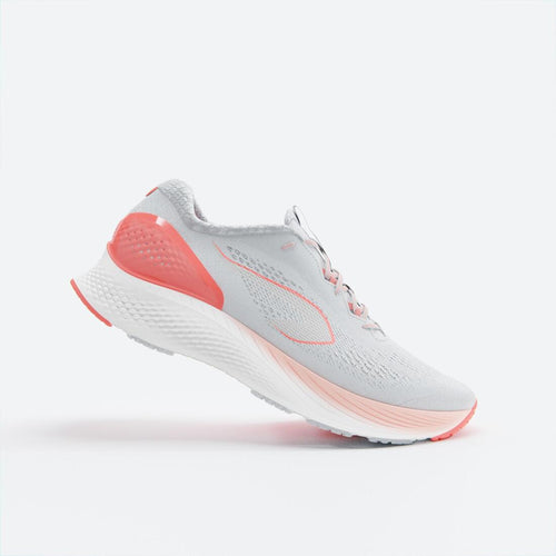 





CALZADO RUNNING MUJER KIPRUN KS 500 2 GRIS Y ROJO CORAL