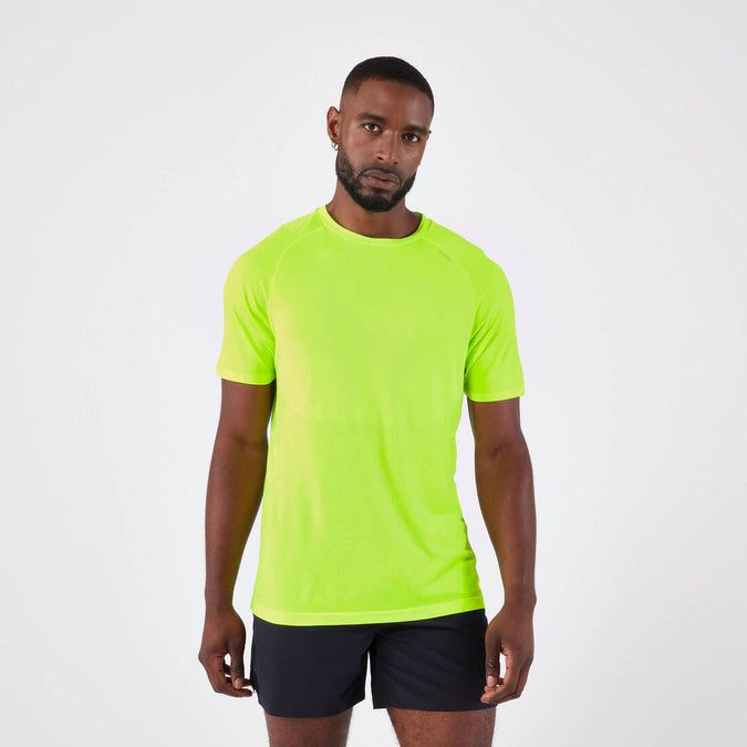 





Playera de running sin costuras negra para hombre Kiprun Run 500 Confort, photo 1 of 5