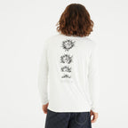 8943136