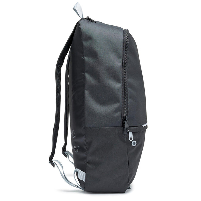 Mochila deportiva 17L negra ESSENTIAL Decathlon Panama